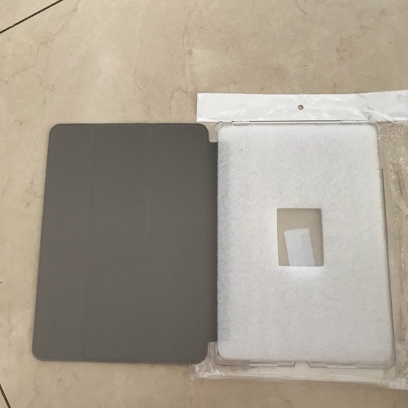 Brand new Case for iPad Pro 9.7 - Picture 2 of 4
